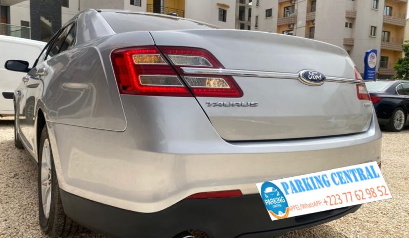 
								Ford Taurus 2015 complet									