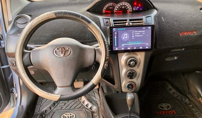 
								Toyota Yaris Break complet									