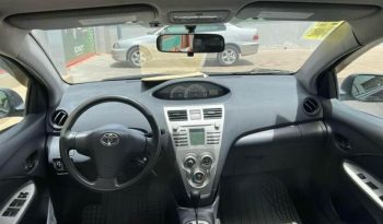 
									TOYOTA YARIS BERLINE complet								